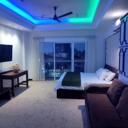 Ocean Breeze Condo By Lake Infinity Negombo Exterior photo